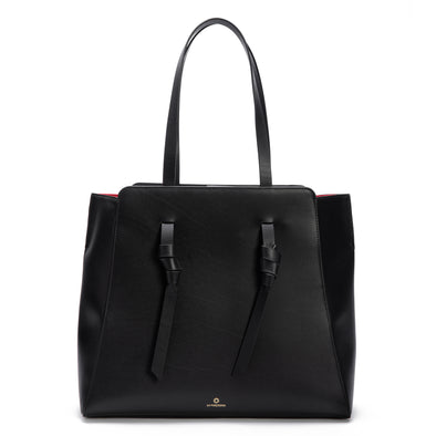 Gloria Black | Shoulder Bags UK | La Portegna UK | Handmade Leather Goods | Vegetable Tanned Leather